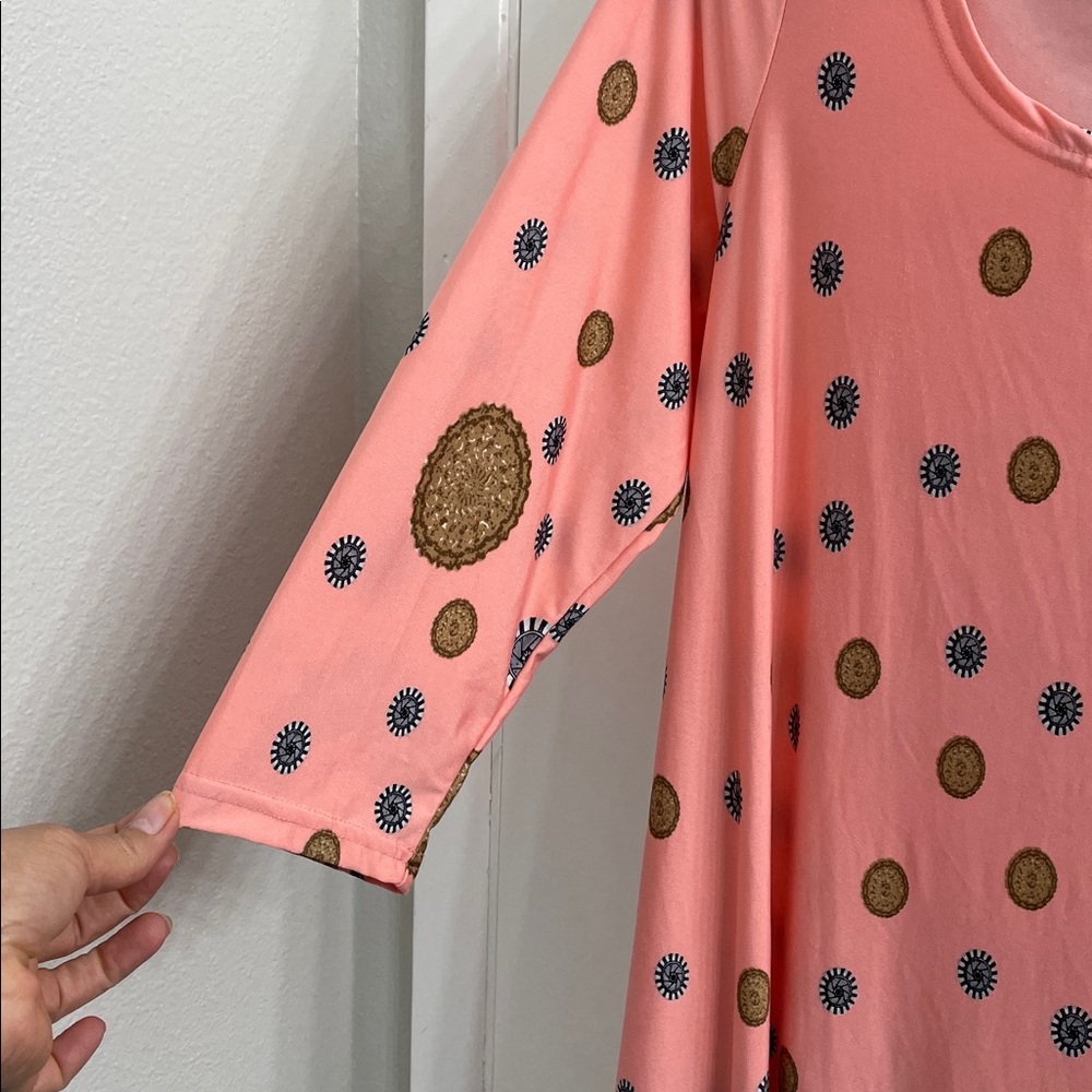 White Mark Coral Patterned Tunic - Picture 6 of 9